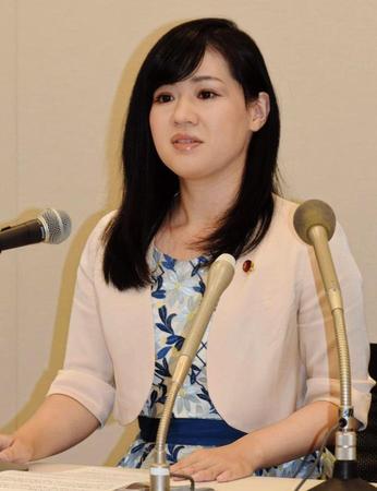 会見を行った上西小百合議員＝東京・衆議院議員第一会館