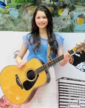 　巨大水槽の前で故郷をＰＲしたＡｎｌｙ＝東京・有楽町駅前