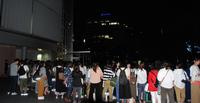 香取慎吾のフリー初仕事を前にファンが殺到したテレビ朝日前