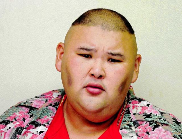 激やせｈｉｒｏ ８ｌから３ｌに ペリカンみたい 芸能 デイリースポーツ Online