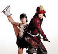 カンテレ「コヤぶるッ！ＳＰＯＲＴＳ」のポスターに、今季の勝負服で登場した本田望結（左）と小籔千豊