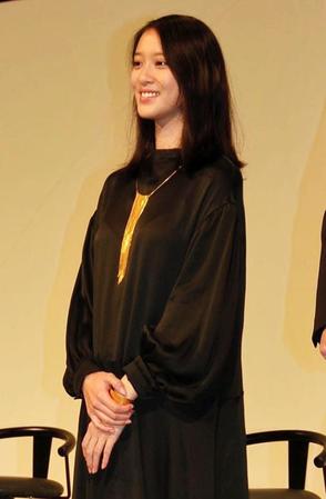 結婚、妊娠発表後、初めて公の場に姿を見せた武井咲＝東京・日本テレビ