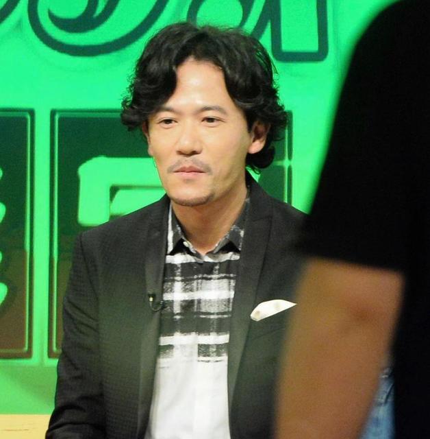 元SMAP稲垣吾郎 口ひげたくわえ「5時に夢中」に緊急生出演/芸能