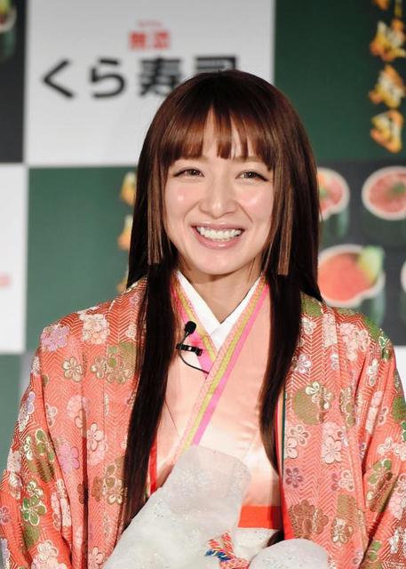 辻　寿志　バラ　10号(500x440)美品 辻希美 夫・杉浦とは「結婚10年経った方が仲良く」とラブラブ宣言
