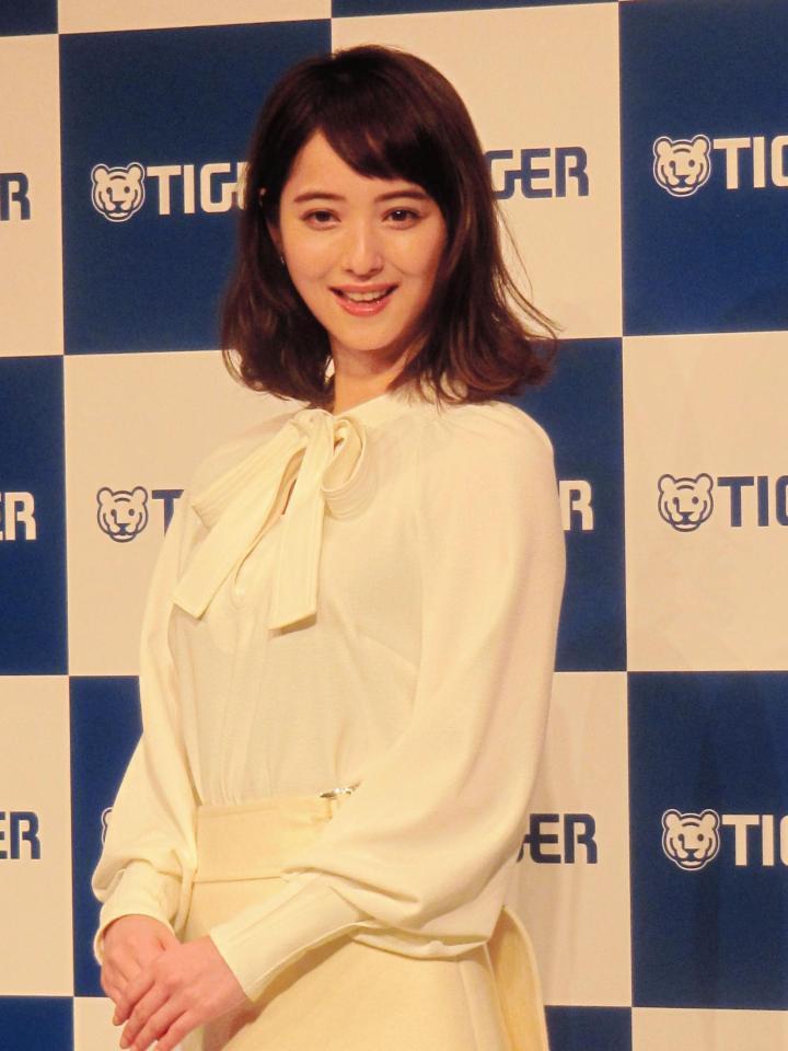 「手料理開眼」を熱く語った佐々木希＝都内