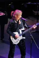 デビュー４０周年ライブを行った原田真二＝東京・ＥＸシアター六本木