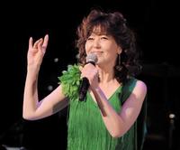 　熱唱する石野真子＝東京国際フォーラム（撮影・三好信也）