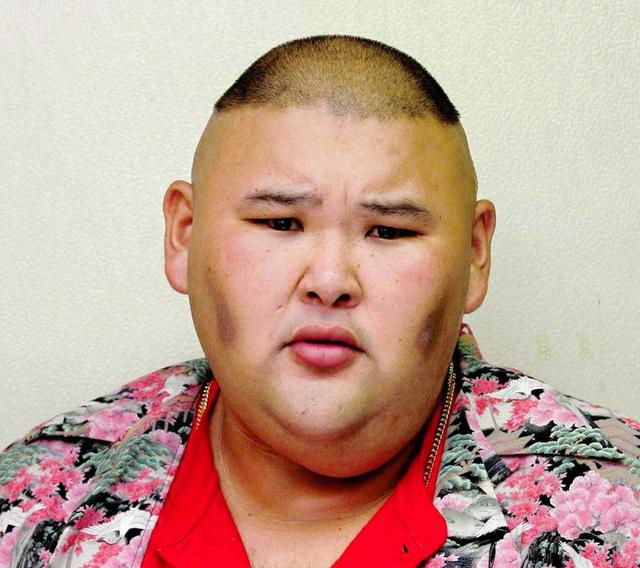 ｈｉｒｏ ウエストも１００センチに 順調ダイエットに新たな不安も 芸能 デイリースポーツ Online