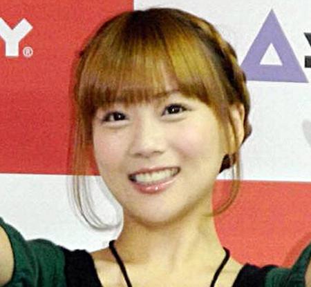 タレントの重盛さと美