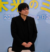 　新作の製作を発表した細田守監督＝東京・日比谷の東宝