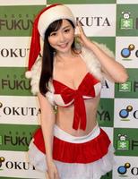 ２０１８年のカレンダー発売記念イベントを行った杉原杏璃＝都内