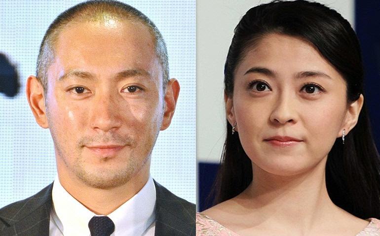 市川海老蔵（左）と故小林麻央さん