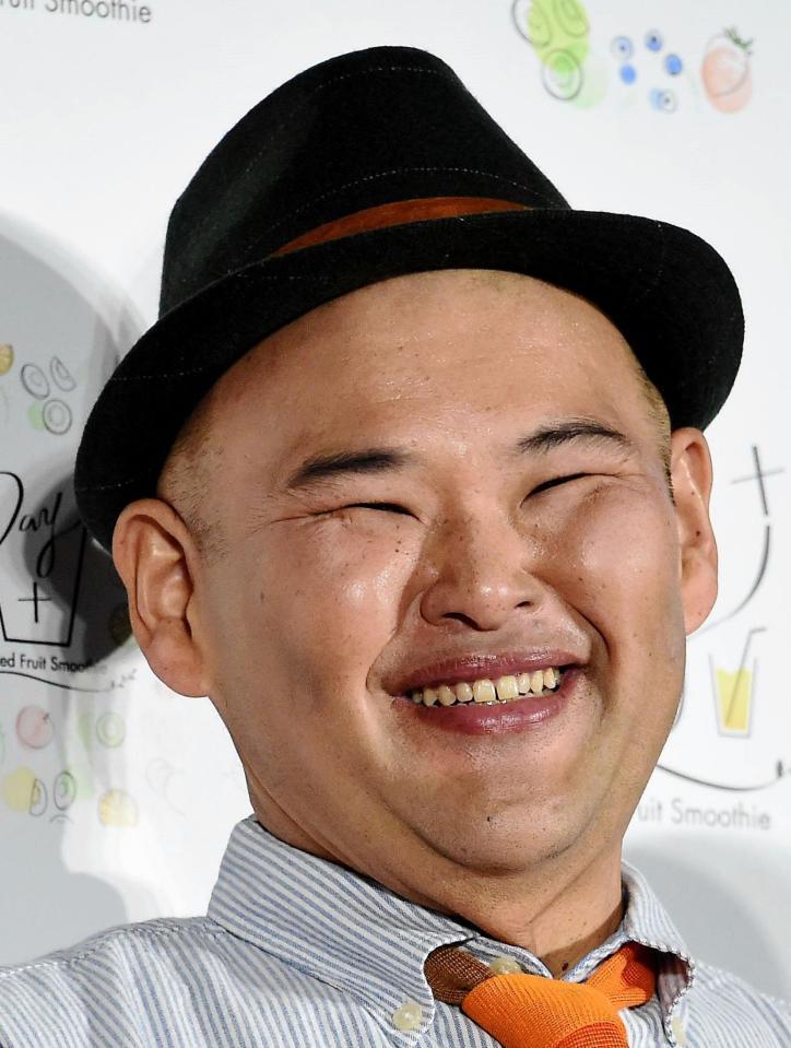 芸能活動復帰後初となるイベントに登場し取材に応じる安田大サーカスのＨＩＲＯ＝東京・赤坂のベクトルスタジオ（撮影・堀内翔）