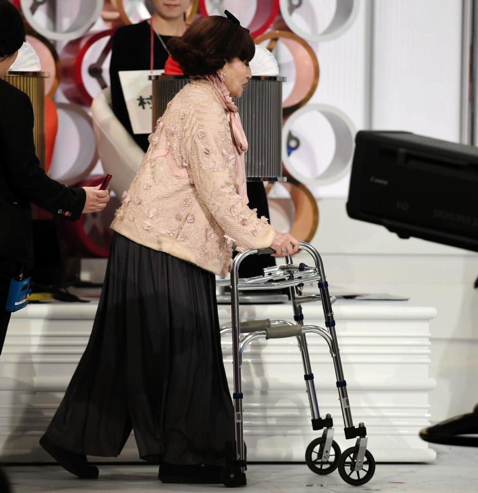 黒柳徹子 元気に登場 最年少司会の５９年前を振り返る 芸能 デイリースポーツ Online