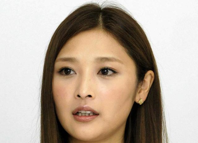 石川梨華 ３年ぶりに髪バッサリ 久々ボブに絶賛の声 超絶可愛いよっ 芸能 デイリースポーツ Online