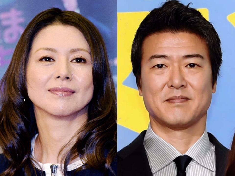 　小泉今日子（左）と豊原功補