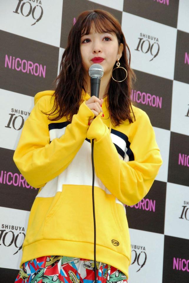 初プロデュースのファッションブランド店オープンに感極まる藤田ニコル＝東京・ＳＨＩＢＵＹＡ１０９