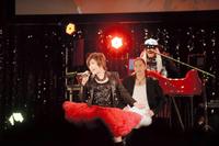 デビュー２５周年ライブを行ったＴＲＦの（左から）ＹＵ-ＫＩ、ＳＡＭ　、ＤＪ　ＫＯＯ＝東京・Ｚｅｐｐ　Ｄｉｖｅｒｃｉｔｙ