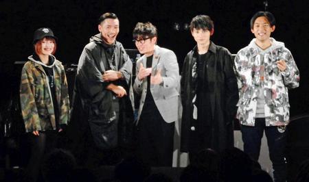 映画「ブラックパンサー」の公開直前イベントに登場した（左から）ＭＩＲＩ、Ｚｅｅｂｒａ、藤森慎吾、ＳＫＹ－ＨＩ、ＫＥＮ　ＴＨＥ　３９０＝東京・渋谷のＳＯＵＮＤ　ＭＵＳＥＵＭ　ＶＩＳＩＯＮ