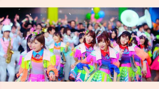 AKB51枚目シングルは“史上最高に超ド派手”衣装 岡田奈々初