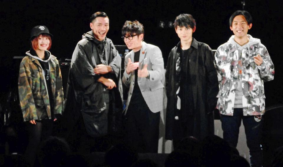 　イベントに登場した（左から）ＭＩＲＩ、Ｚｅｅｂｒａ、藤森慎吾、ＳＫＹ－ＨＩ、ＫＥＮ　ＴＨＥ　３９０＝東京・渋谷