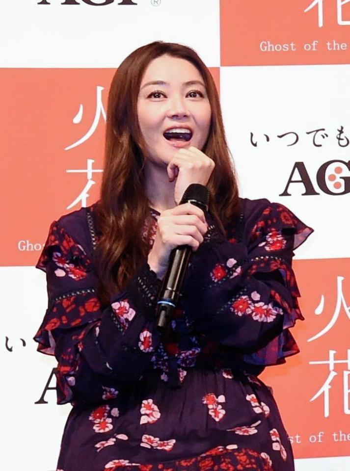 共演者の又吉直樹について語る観月ありさ＝東京・紀伊國屋ホール（撮影・開出牧）