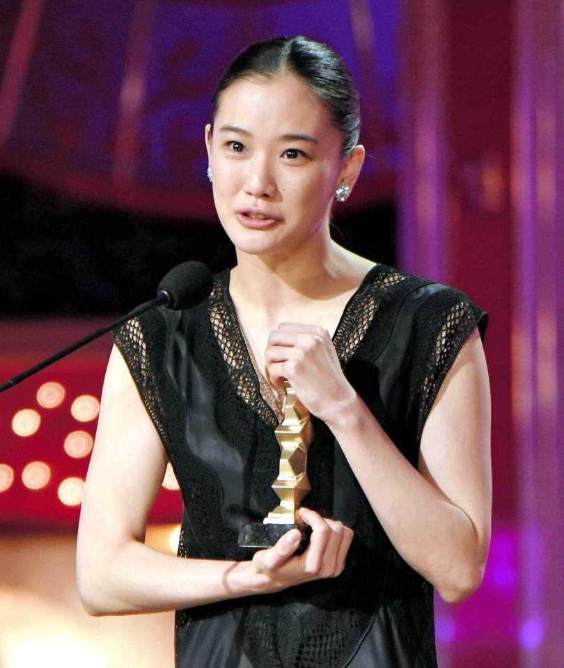 蒼井優が感涙 初の最優秀主演女優賞 映画界に入れて良かった 芸能 デイリースポーツ Online