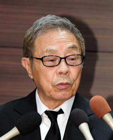 　次男・大野誠さんを亡くし悲痛な面持ちで取材に応じた北島三郎＝７日