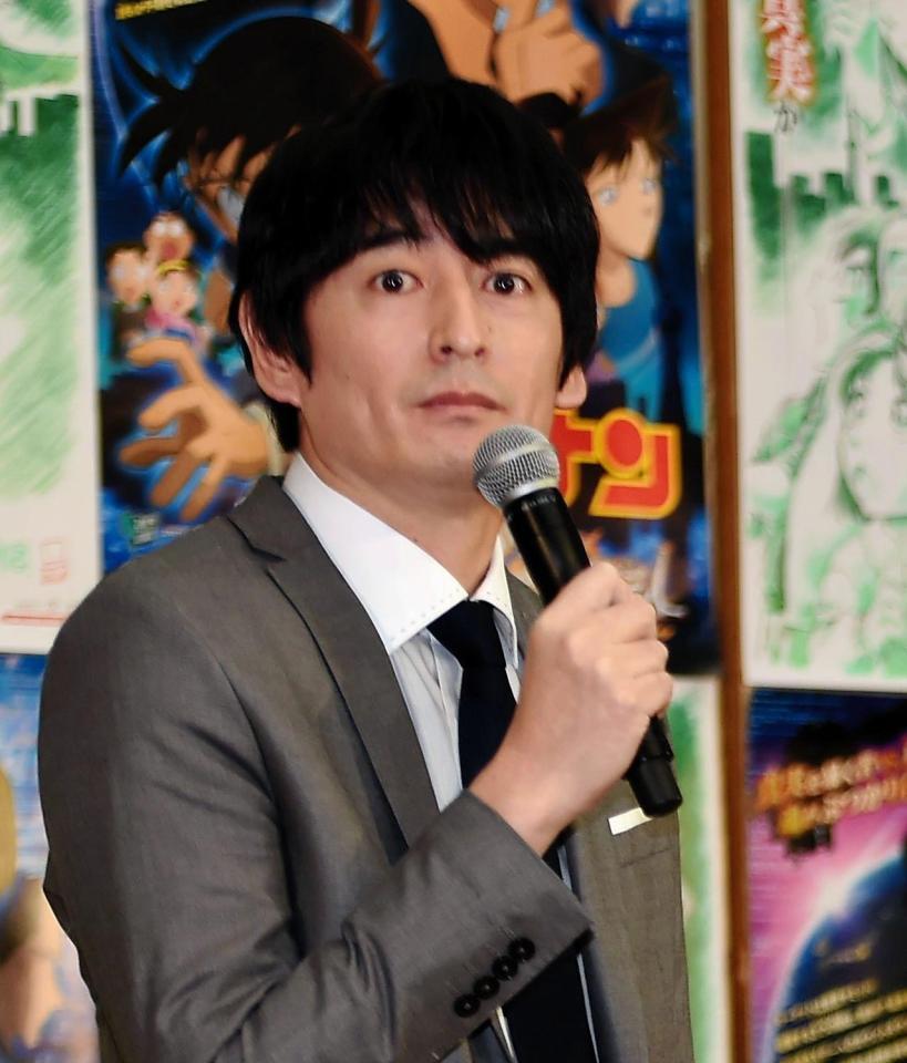 公開アフレコを行った博多大吉＝東京・アバコクリエイティブスタジオ（撮影・開出牧）