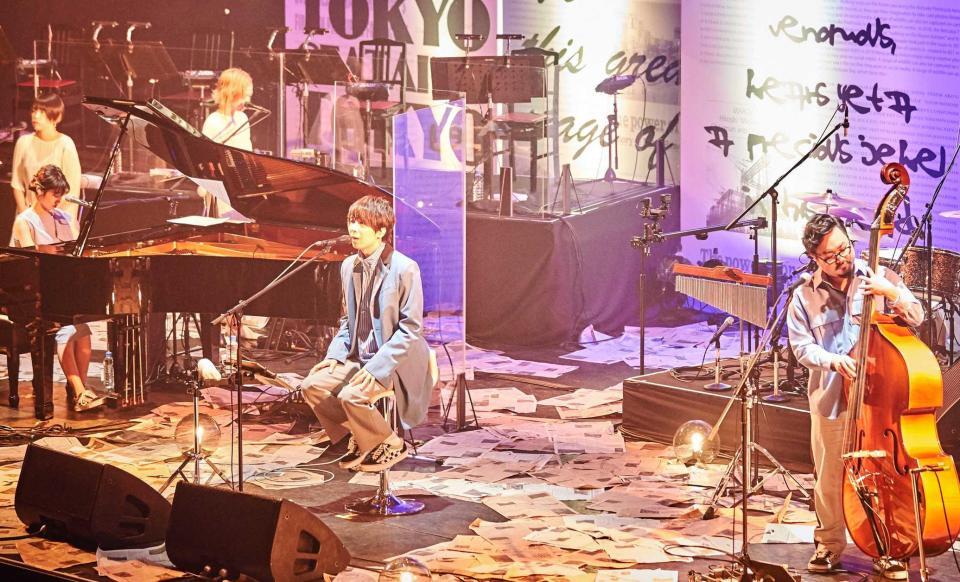 　アコースティックライブでしっとりした演奏をファンに届けたゲスの極み乙女。＝東京・豊洲ＰＩＴ