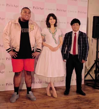 イベントに登場したマギー（中）、マテンロウのアントニー（左）と大トニー（右）＝東京・南青山のライトボックススタジオ