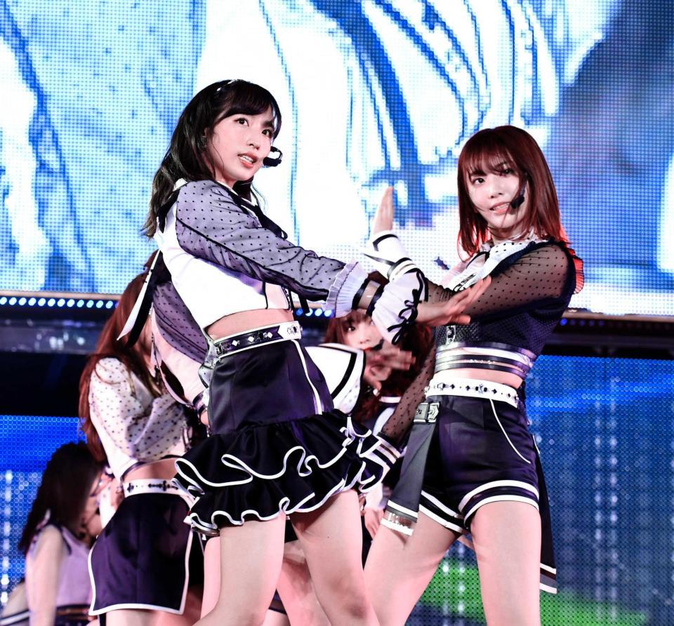 AKB48 全国ツアー　小栗有以抽選の 筆箱 AKB48小栗有以初の撮り下ろしカレンダー ＜セブンネット限定で