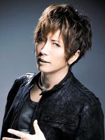 麻実麗を演じるＧＡＣＫＴ