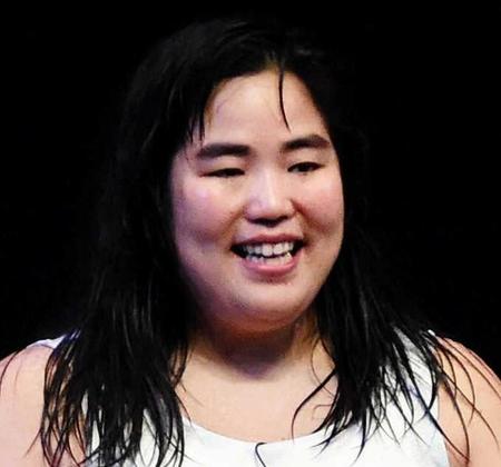 　ゆりやんレトリィバァ