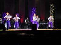 初ホールツアーの東京公演を行った純烈の（左から）酒井一圭、後上翔太、白川裕二郎、友井雄亮、小田井涼平＝東京国際フォラームホールＣ