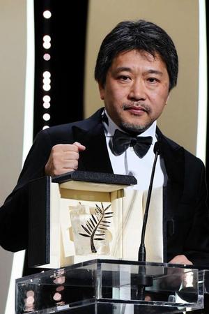 「第７１回カンヌ国際映画祭」で最高賞のパルムドールを受賞した「万引き家族」の是枝裕和監督