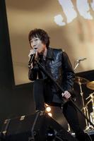 デビュー３０周年ライブを行ったＪＵＮ　ＳＫＹ　ＷＡＬＫＥＲ（Ｓ）の宮田和弥＝東京・中野サンプラザ