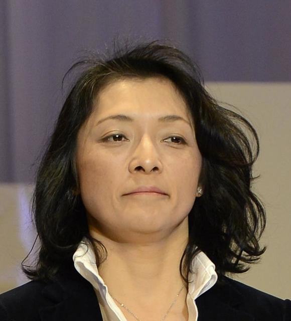 勝間和代氏