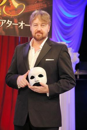 「オペラ座の怪人」の日本公演をアピールしたジョン・オーウェン＝ジョーンズ＝テレビ東京本社