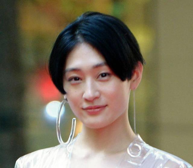 コムアイ 恋人はアイルランド人と告白 日本語しゃべれない人 芸能 デイリースポーツ Online