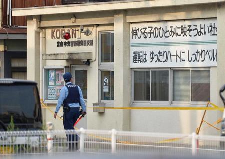 　警察官が刺され、拳銃を奪われた富山中央署奥田交番＝富山市