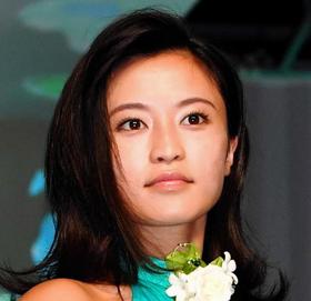 こじるり「ドン引き」前澤社長を痛烈批判