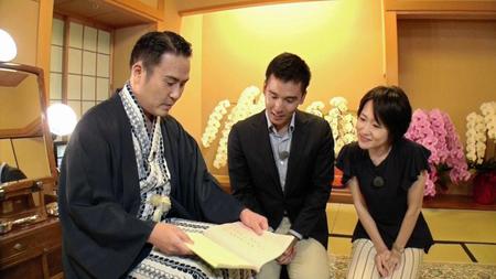 　収録を行った（左から）市川右團次、森本尚太アナ、上田悦子アナ