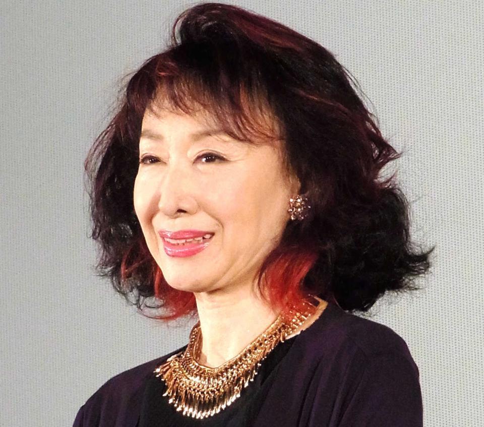 　三田佳子