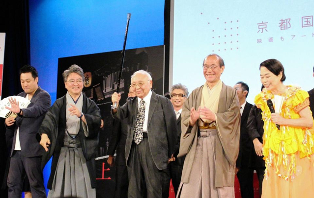 中島貞夫監督 ８４歳で杖を振り上げ どやさー 京都映画祭で２０年ぶり新作 芸能 デイリースポーツ Online