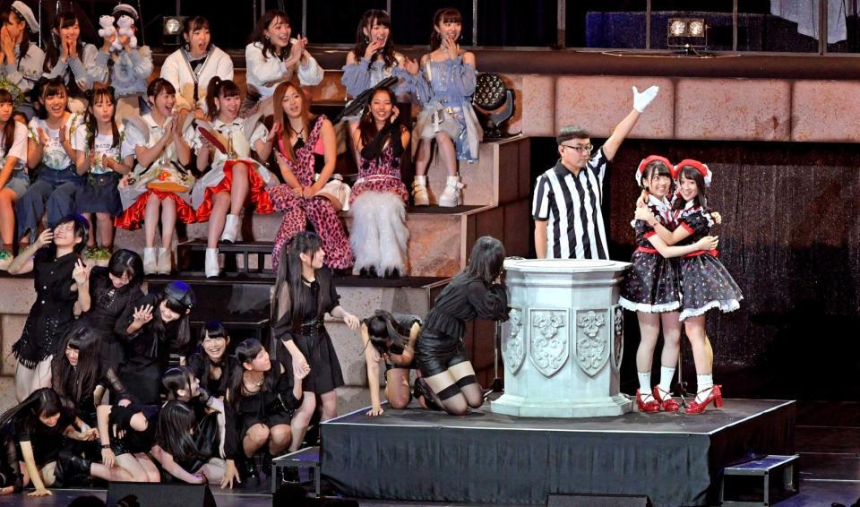 　決勝で２ｋｉ（左）を破り優勝したＦｏｒｔｕｎｅ　ｃｈｅｒｒｙ（撮影・三好信也）