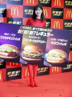 日本マクドナルド「新！新！新！レギュラー」キャンペーン発表会に登場した指原莉乃＝東京・スタジオＭ