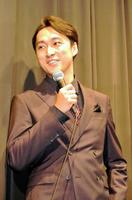 日本ワインへの思い入れを語った渡辺大＝東京・新宿