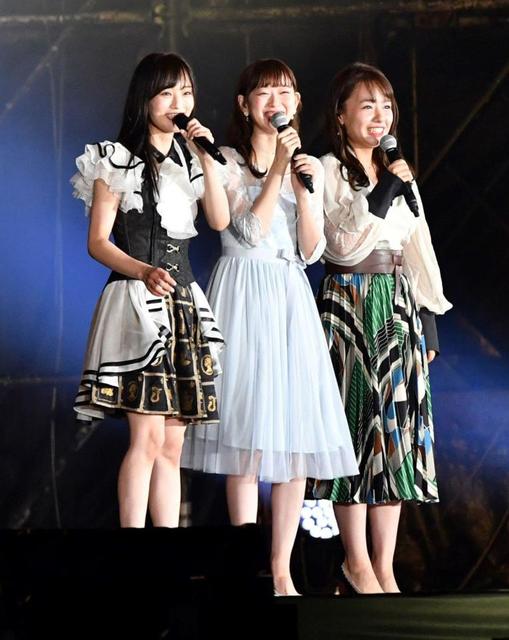 渡辺美優紀 山本彩卒コンにサプライズ登場…ファン大歓声、「彩