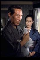 　「日本の黒幕」で佐分利信さん（左）と共演した江波杏子さん＝１９７９年（ｃ）東映